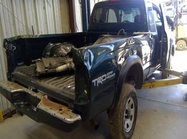 2001 TOYOTA TACOMA, GREEN, SR5 MODEL, EXTD CAB, 3.4L, AT, 4WD.  Z26342